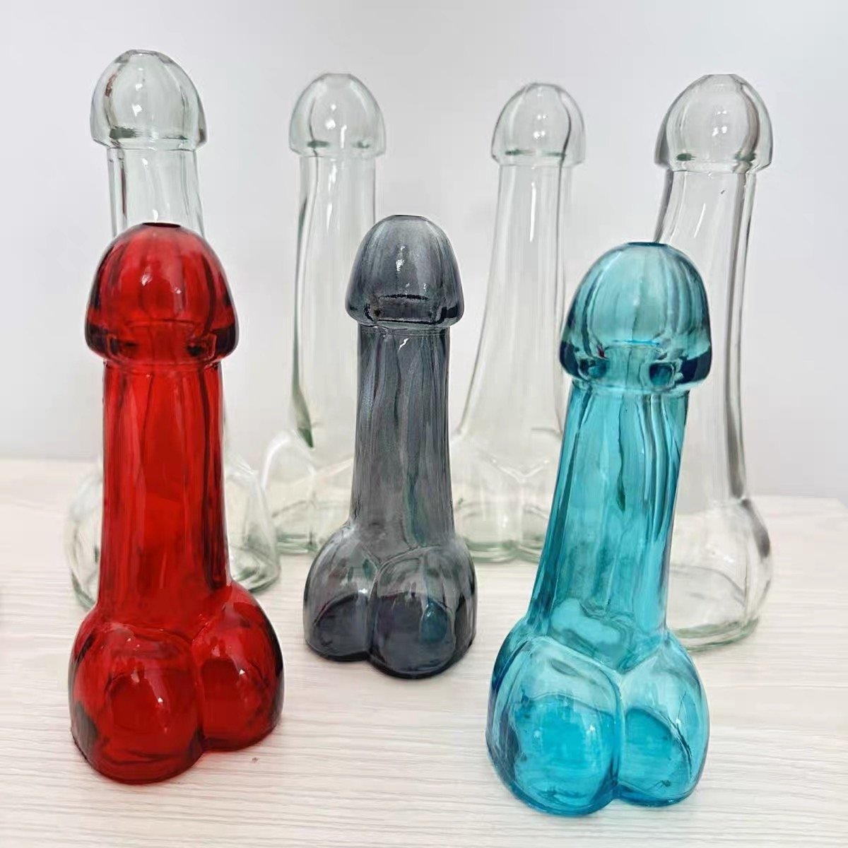 Transparent Willy Penis Shaped Bottle Cup Creative Wine Drinking Glass for Night Club Bachelor Party glass bottle