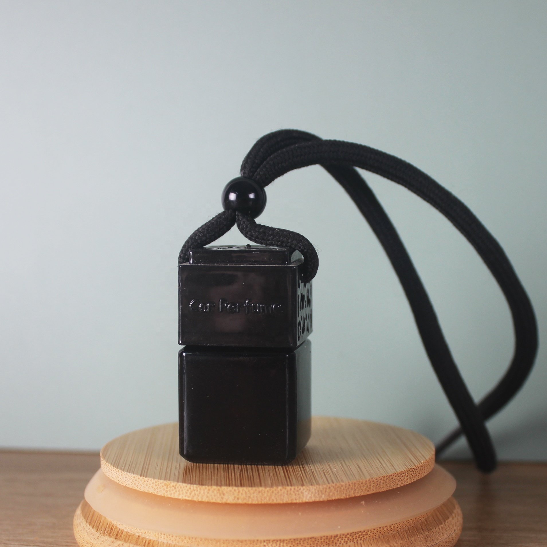 6ML 8ML Hot Stock Full Bright Black Glass Bottle Black Cap Hanging Perfume Empty Glass Bottle Essential Oil Car Diffuser Bottle