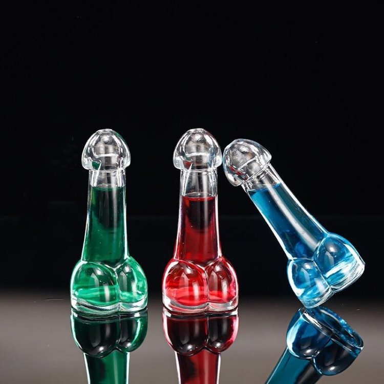 Wholesale Transparent Penis Shape Drinking Wine Glass Bottle Mug Cocktail Cup Bar Bachelor Party Dildo Glass Cup