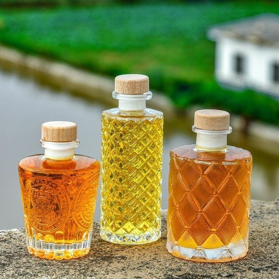 100ml 200ml Empty Wine Liquor Spirit Vodka Gin Rum Storage Bottle Juice Whiskey Frosted Clear Glass Bottles With wood Cork