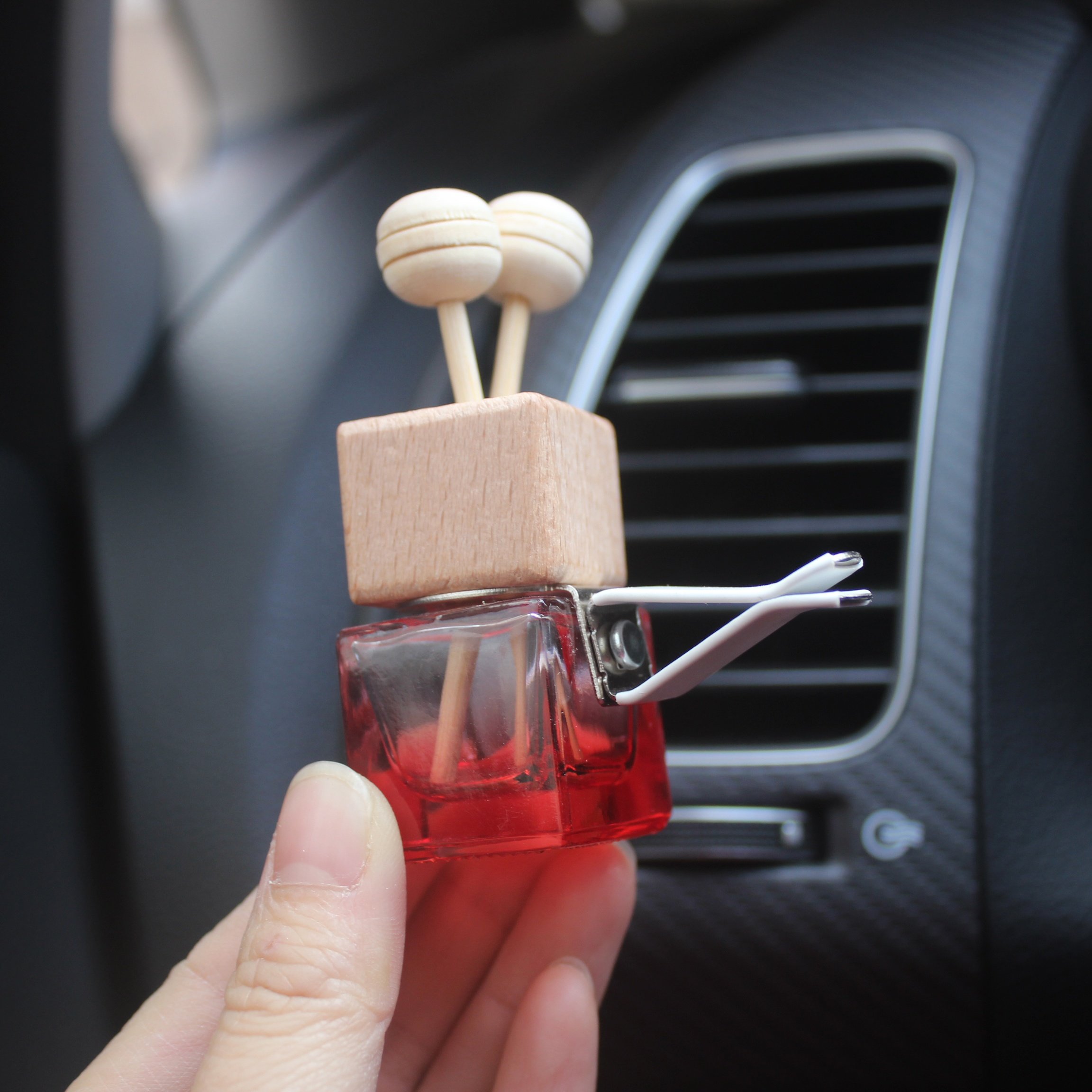 6ml 8ml Black car diffuser bottle exhaust clip in stock colors gold matte blue glass bottle wood cover car perfume glass bottles