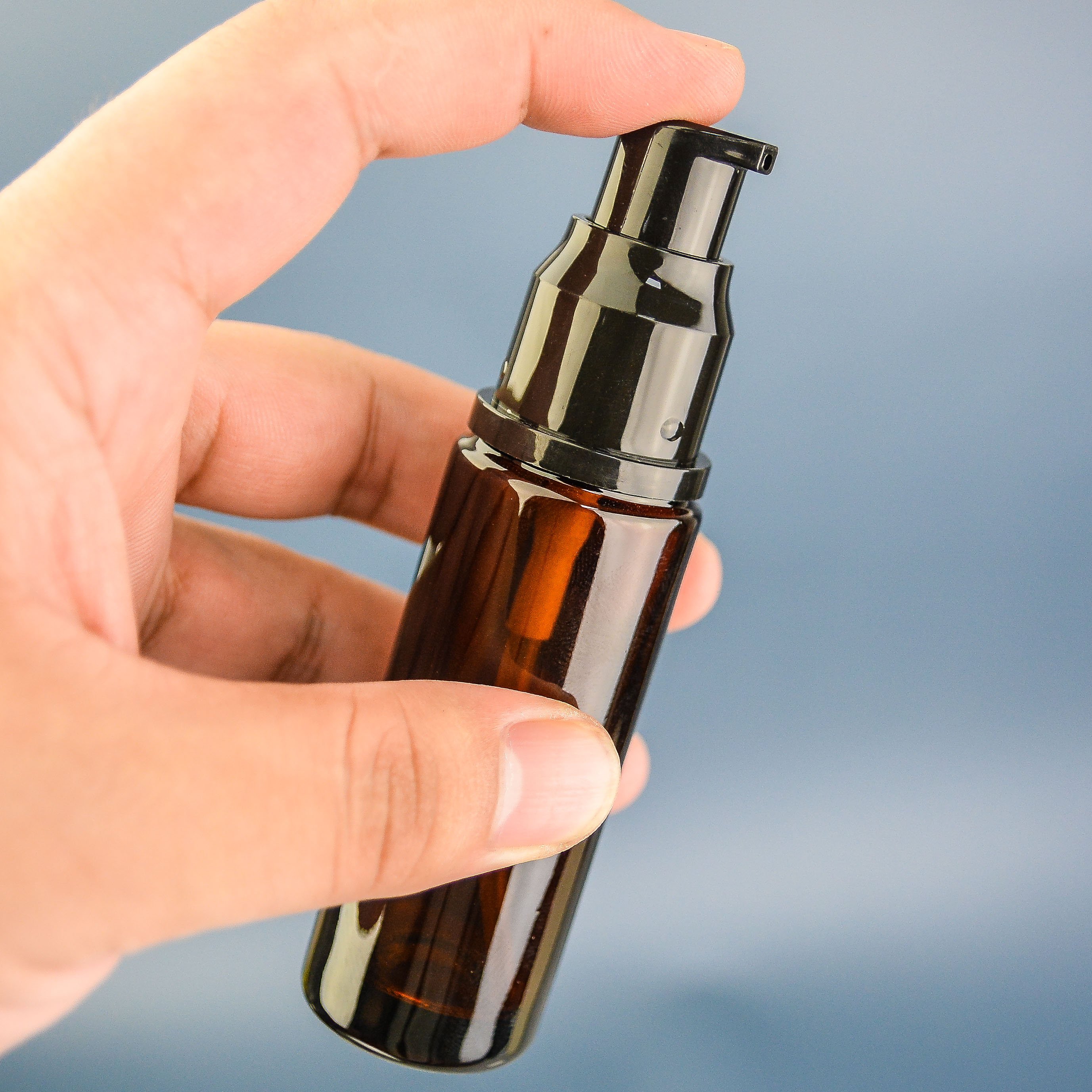 30MLcylindrical universal cosmetic pump glass bottle use for Lotion essence liquid foundation bottle packaging usage