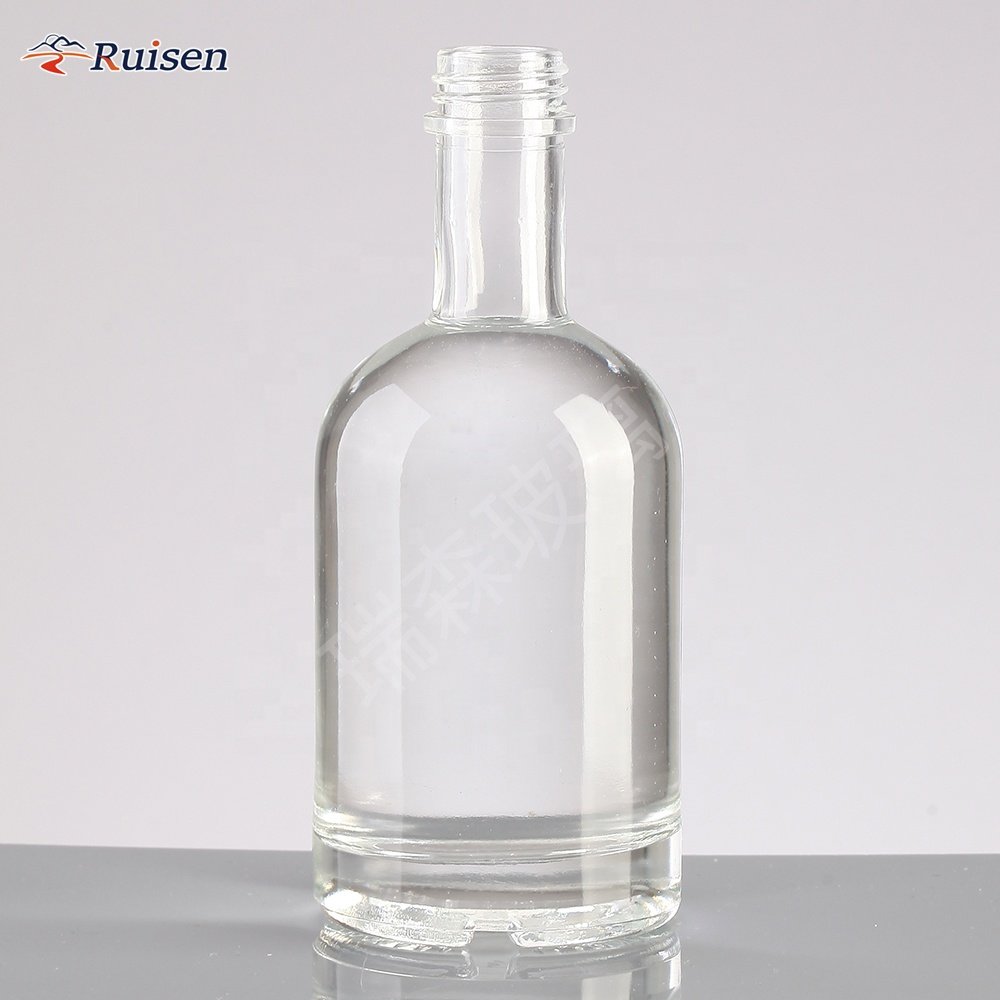 200 ml wholesale round clear empty vodka spirit bottle gin liquor glass bottle with cork