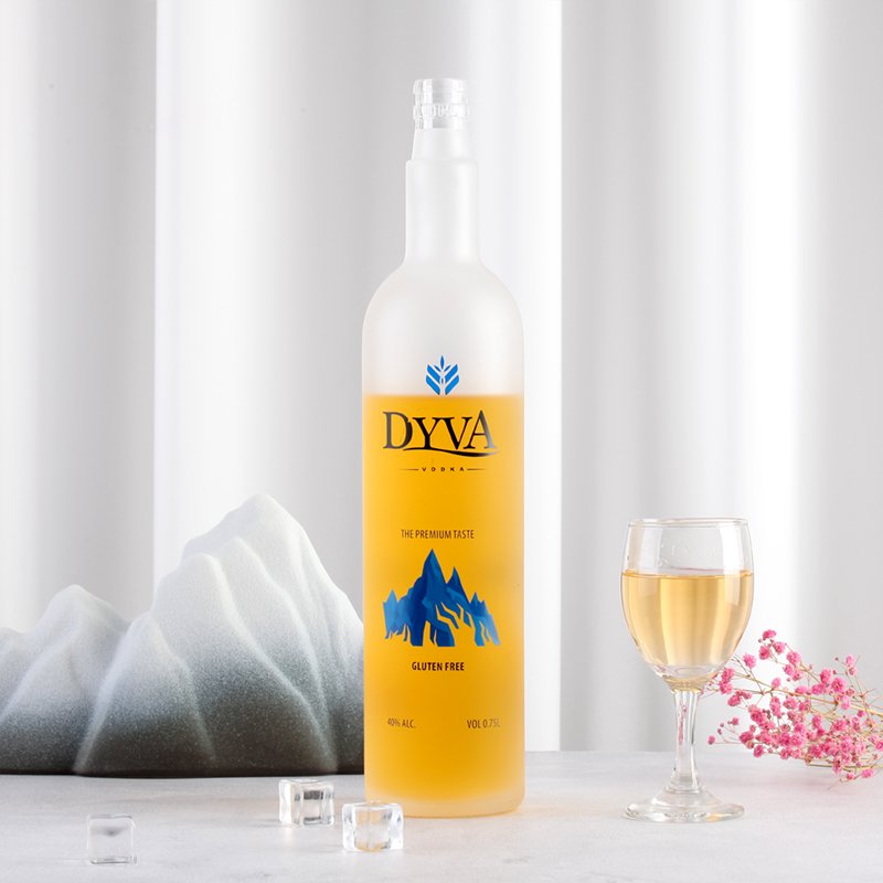 750ml frosted glass bottle for Brandy bottles , Whiskeybottles, Rumbottles, Tequila bottles and Vodka bottles