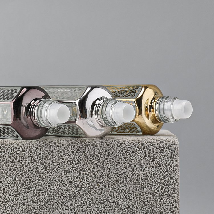 Luxury 3ml 6ml 12ml mini small refillable glass rerfume bottle roller ball mini roll on bottle santal oil glass attar bottle