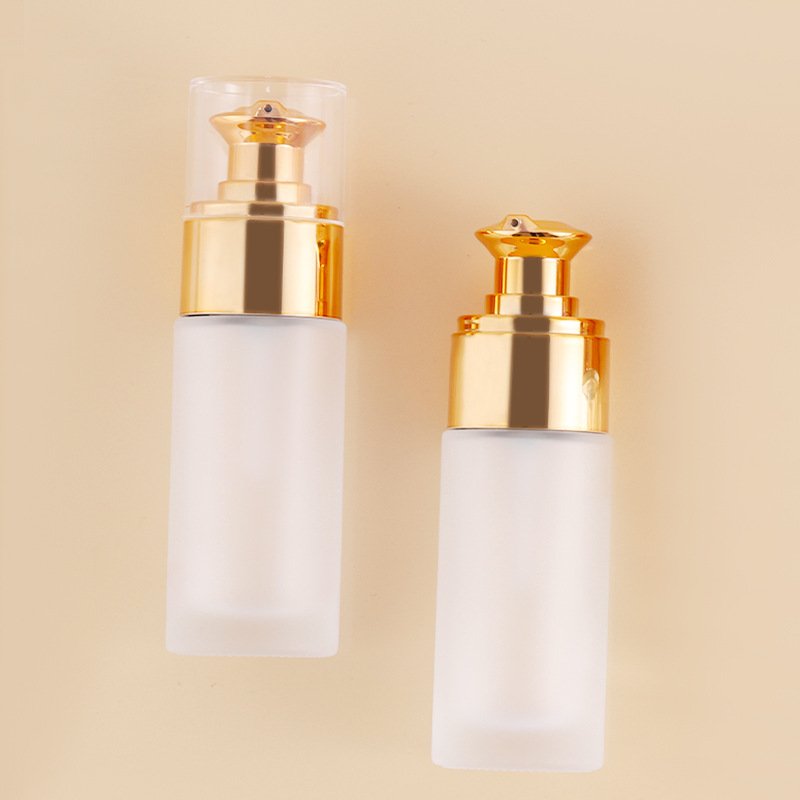 Manufacturer spot cosmetics packaging 30ml foundation liquid isolation BB cream Moisturizer straight round glass pump bottle