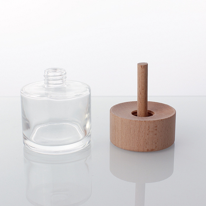 Empty 50ml round homestay Aromatherapy Reed Diffuser Glass Bottle with wooden cap For Hotel Bathroom Toilet Bedroom