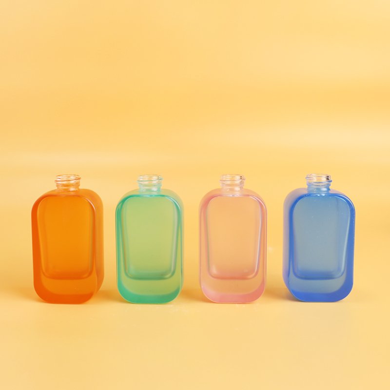 30ml thick bottom flat square transparent cloud cover emulsion glass bottle cosmetics packaging bottle