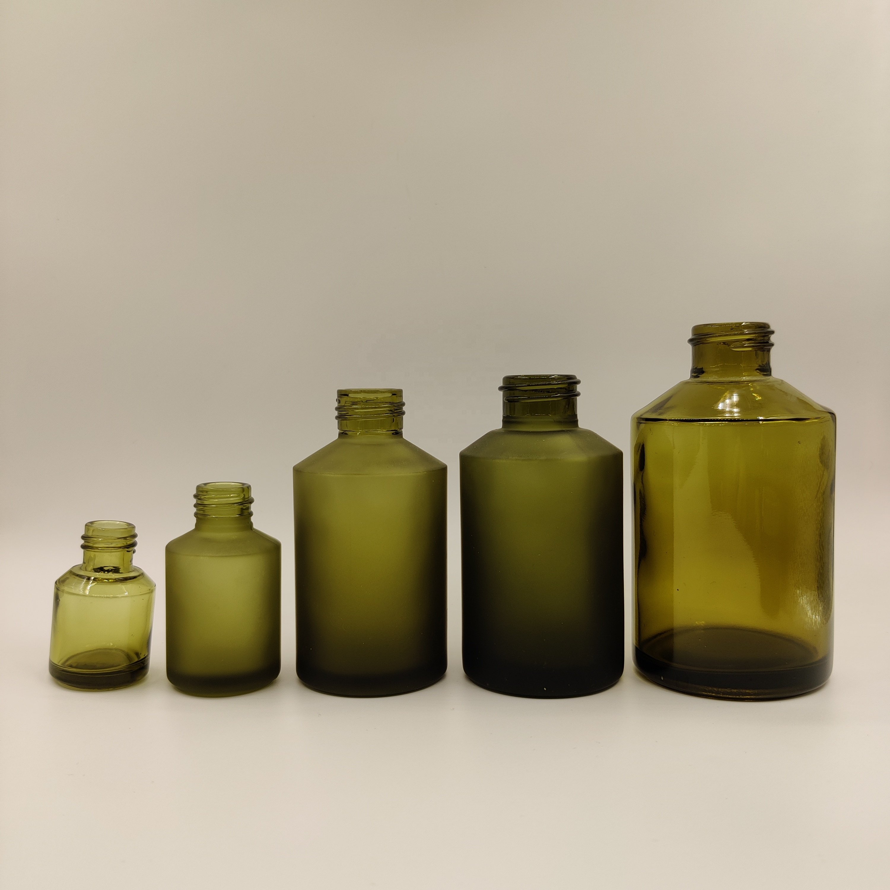 15ml 30ml 60ml 100ml 125ml 200ml Olive Green Cosmetic Glass Bottle for Serum with dropper
