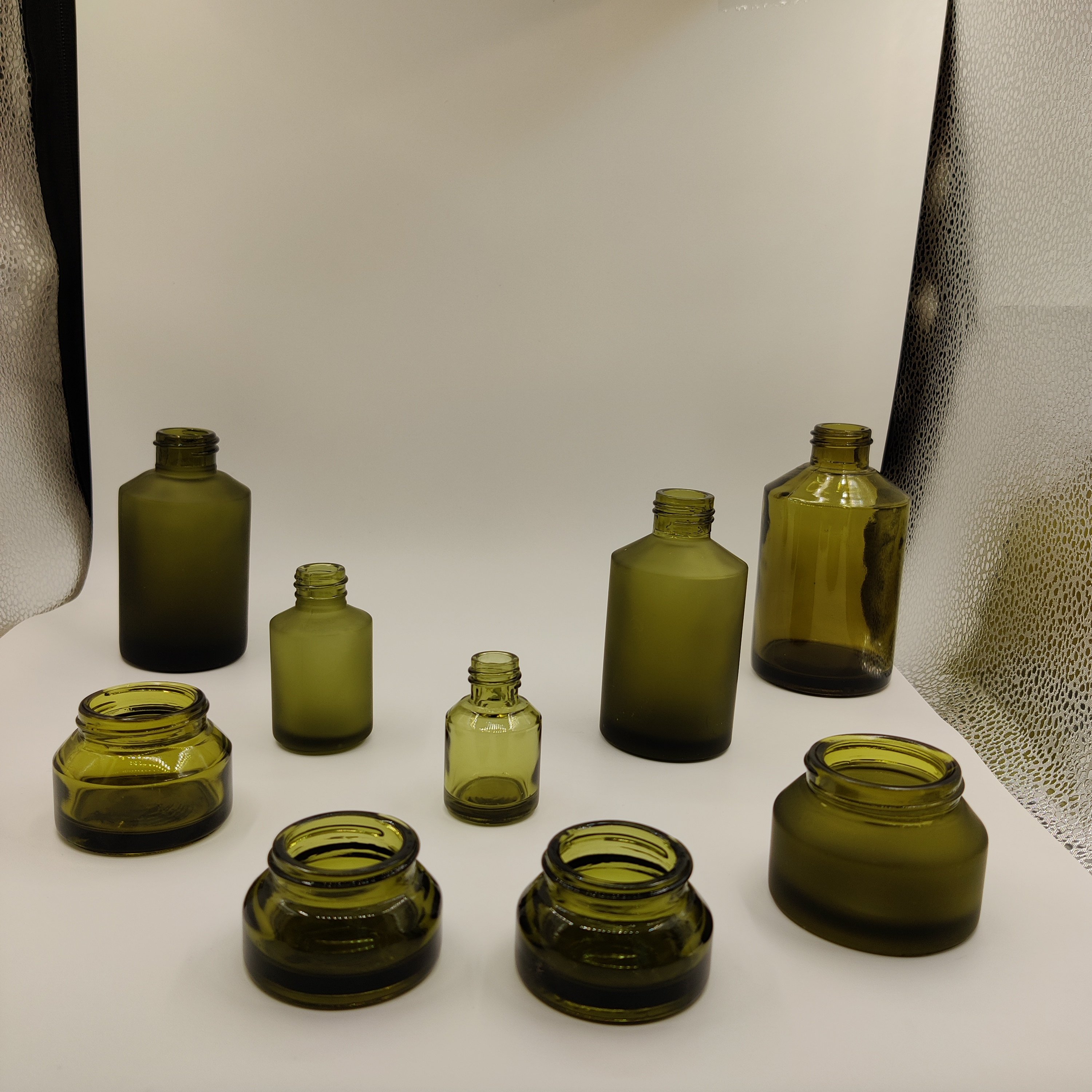 15ml 30ml 60ml 100ml 125ml 200ml Olive Green Cosmetic Glass Bottle for Serum with dropper