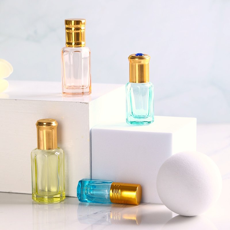 Polygon Shape Essential Oil Bottle with Black Plastic Lid and Gold Lid Mini Roll-On Perfume Bottle Glass Bottles for Serum Use