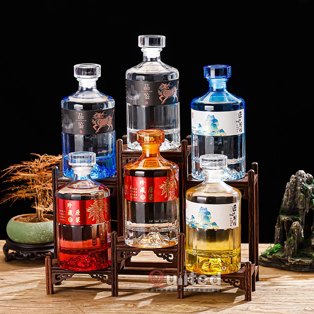 Empty Liquor Spirits Glass Whiskey Bottles 500Ml Fruit Wine Glass Bottle Whiskey Mountain Bottles For Vodka Gin Whiskey