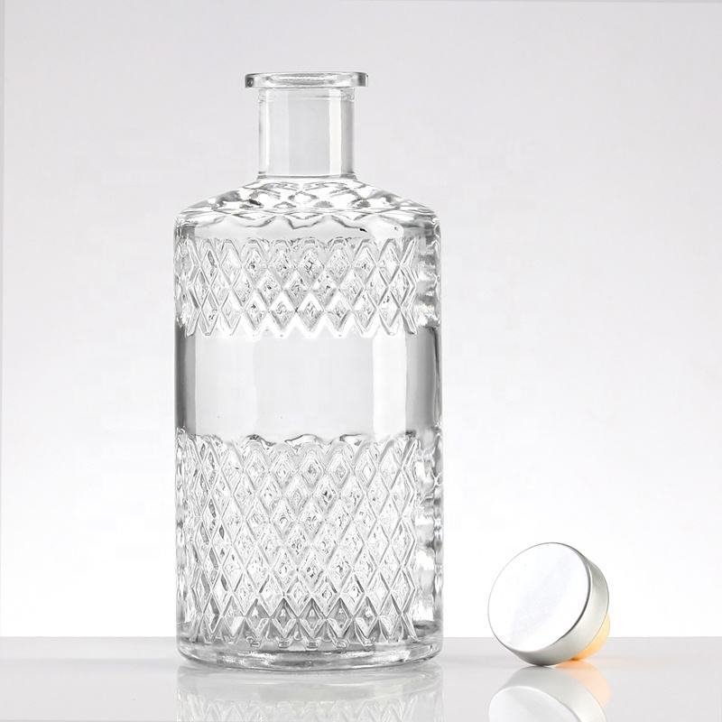 Custom Empty Luxury Vodka Spirit 700ml Gin Glass Bottle For Liquor