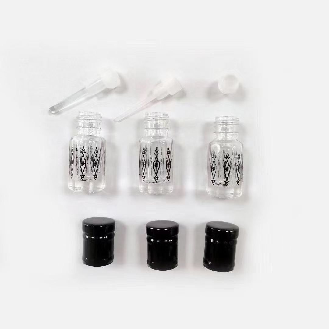 Cosmetic Packaging Body Hair Oil Bottles Roll On Perfume Attar Oud Glass Bottle with gold lid In Dubai