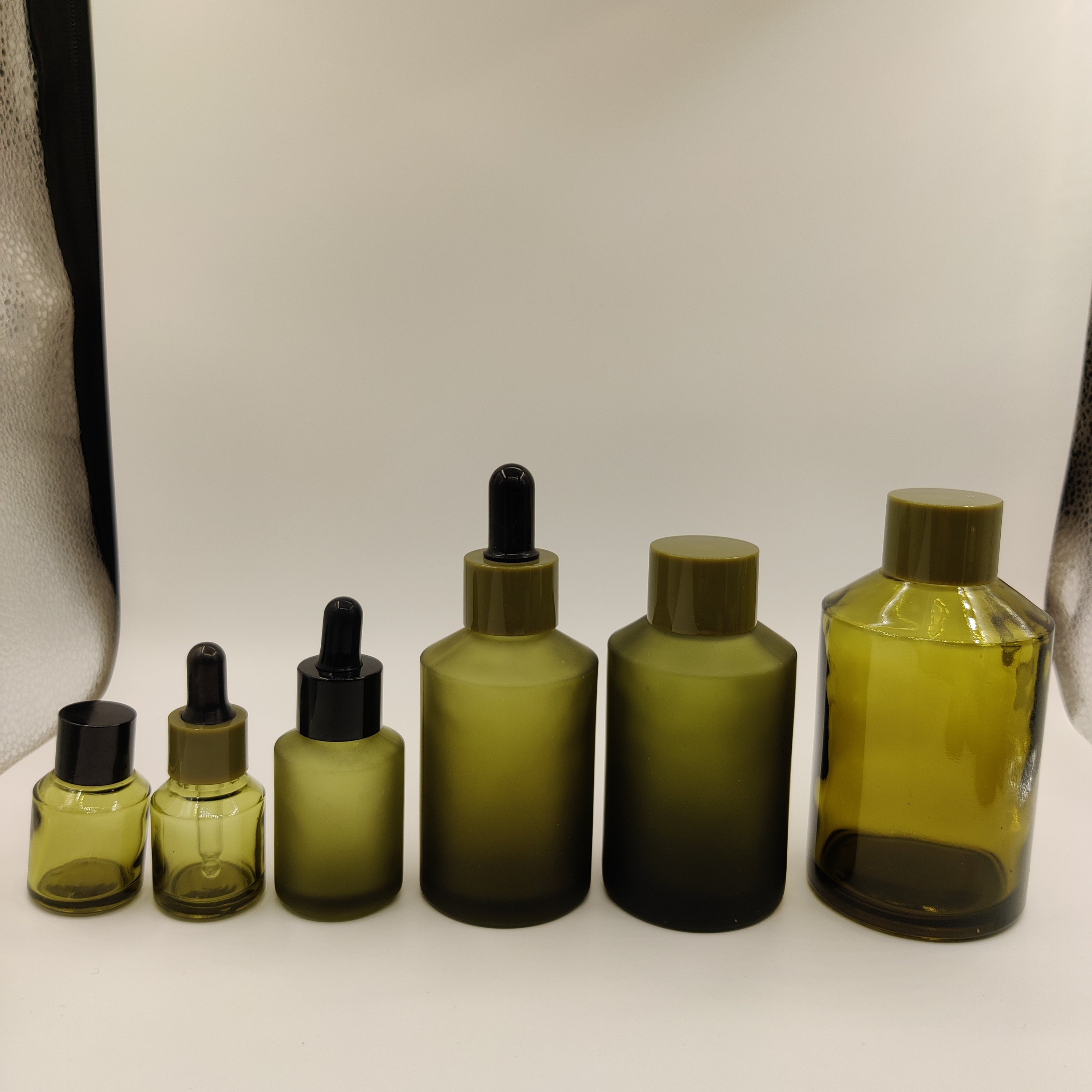 15ml30ml60ml100ml125ml200ml15g30g50g 100g Olive Green Frosted Lotion Serum Essential Oil Cream Glass Bottle and Jar Pump Dropper