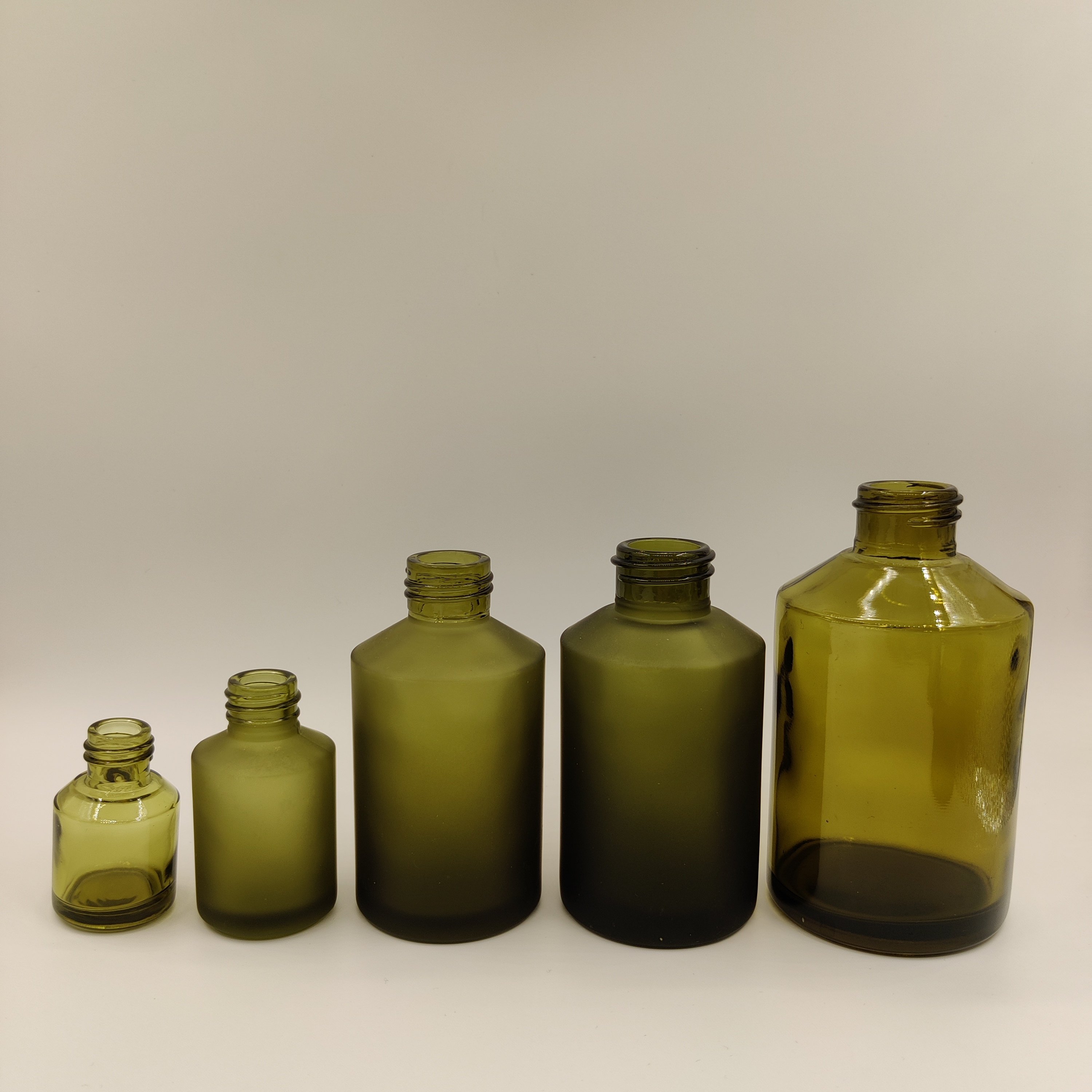 15ml30ml60ml100ml125ml200ml15g30g50g 100g Olive Green Frosted Lotion Serum Essential Oil Cream Glass Bottle and Jar Pump Dropper