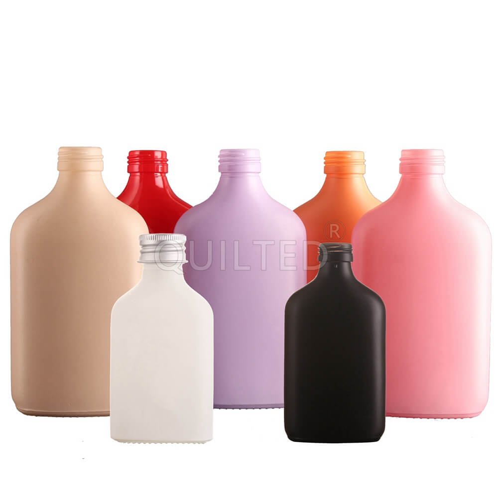 Hot Sale Flat Flask Bottle 200 ml Clear Matt Black Cold Brew Coffee Juice Glass Bottle for Beverage Liquor Tea
