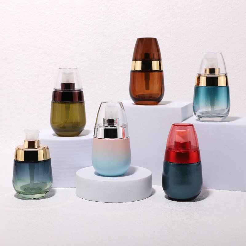 30ml Clear Glass round Bottom Skincare Packaging Container Skin Care Lotion Pump Bottle with Gold Cap for Cosmetics Serums Oils