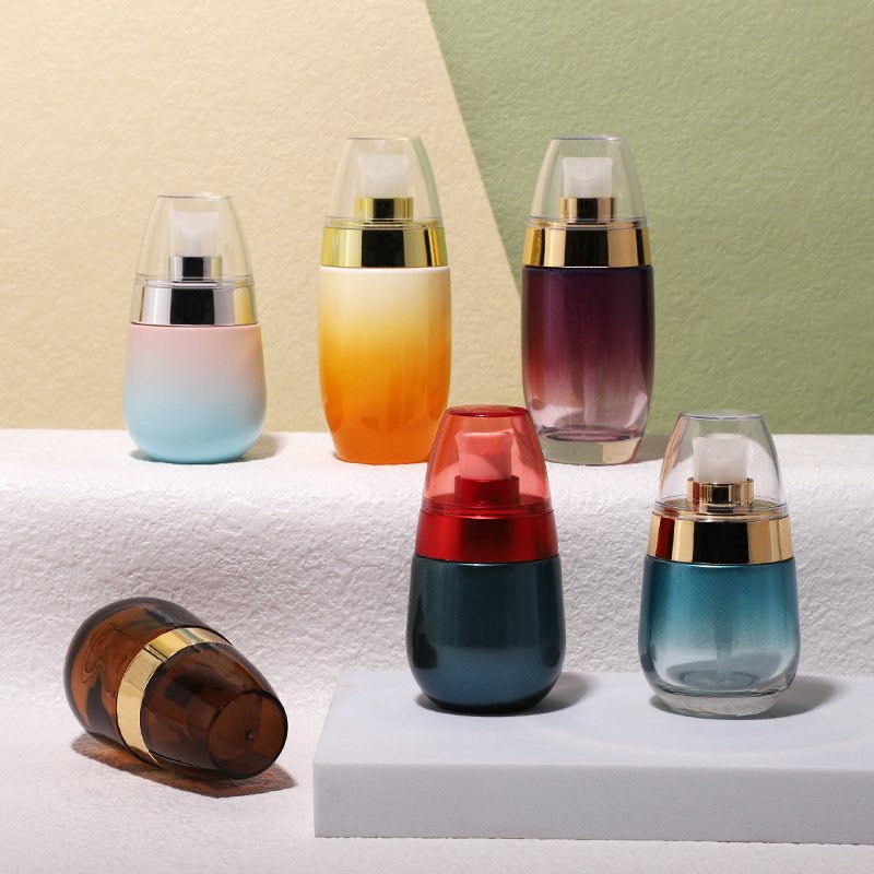 30ml Clear Glass round Bottom Skincare Packaging Container Skin Care Lotion Pump Bottle with Gold Cap for Cosmetics Serums Oils