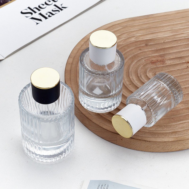 Free Samples Luxury 30/50/100ml Round Shape Glass Mist Spray Perfume Bottle With Cap