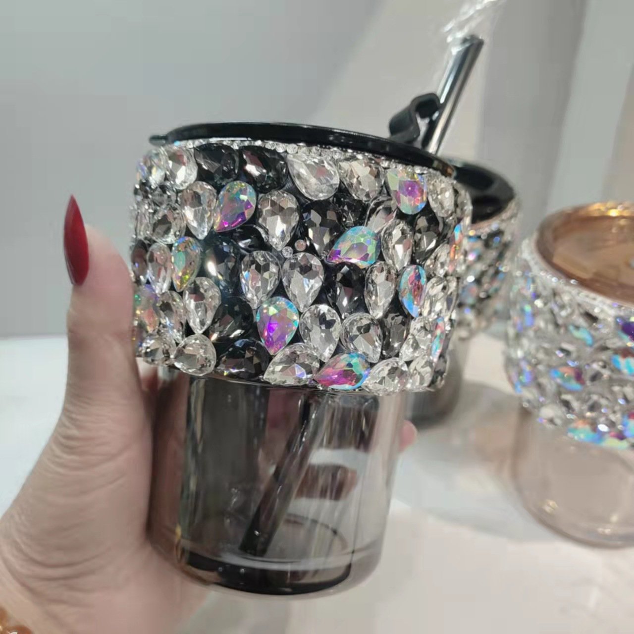 Seaygift 2023 New creative portable diamond studded glass water bottle bling rhinestone glitter water bottle tumbler cup