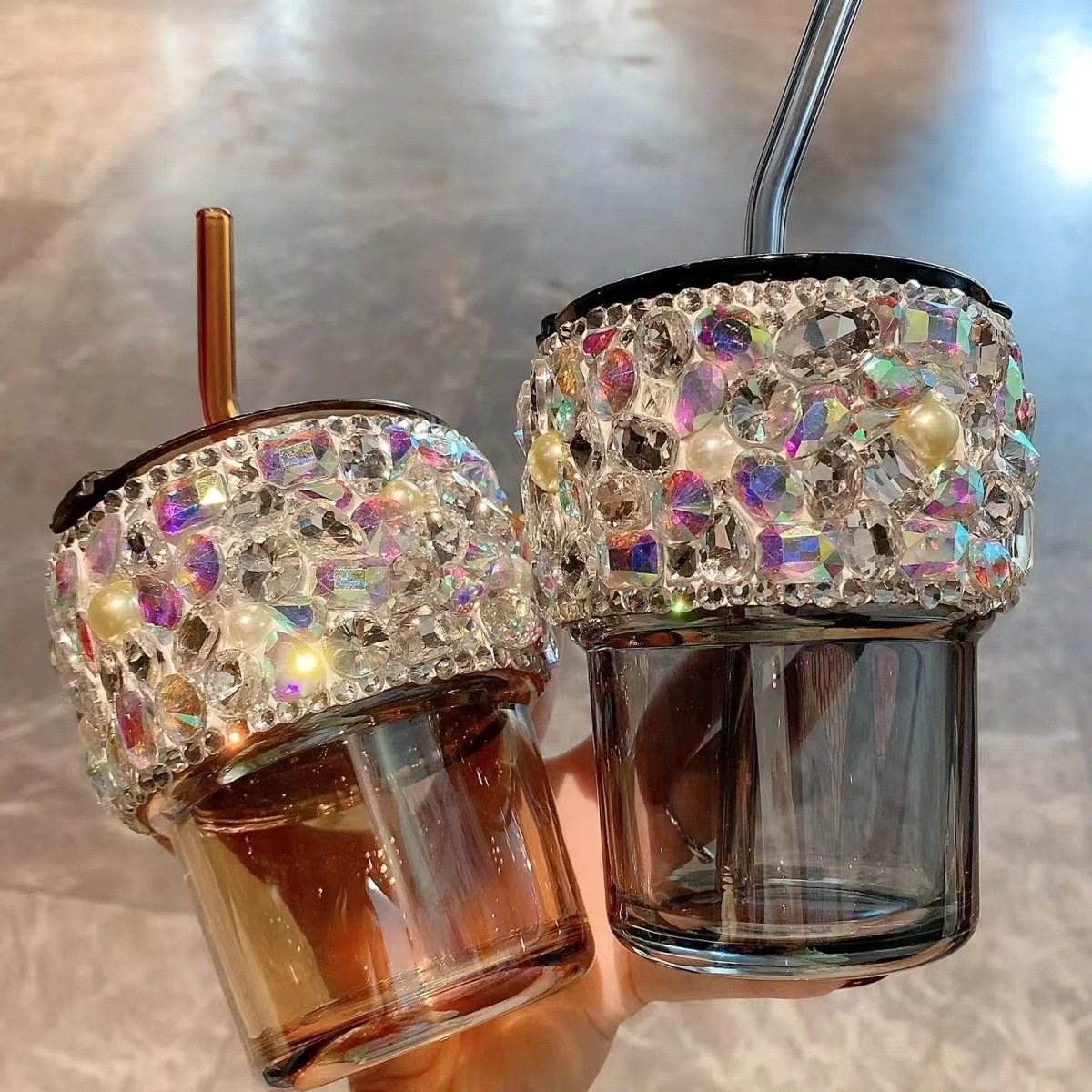Seaygift 2023 New creative portable diamond studded glass water bottle bling rhinestone glitter water bottle tumbler cup