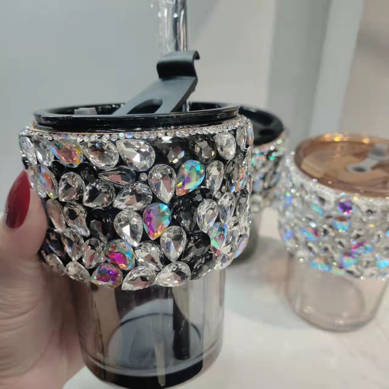 Seaygift 2023 New creative portable diamond studded glass water bottle bling rhinestone glitter water bottle tumbler cup