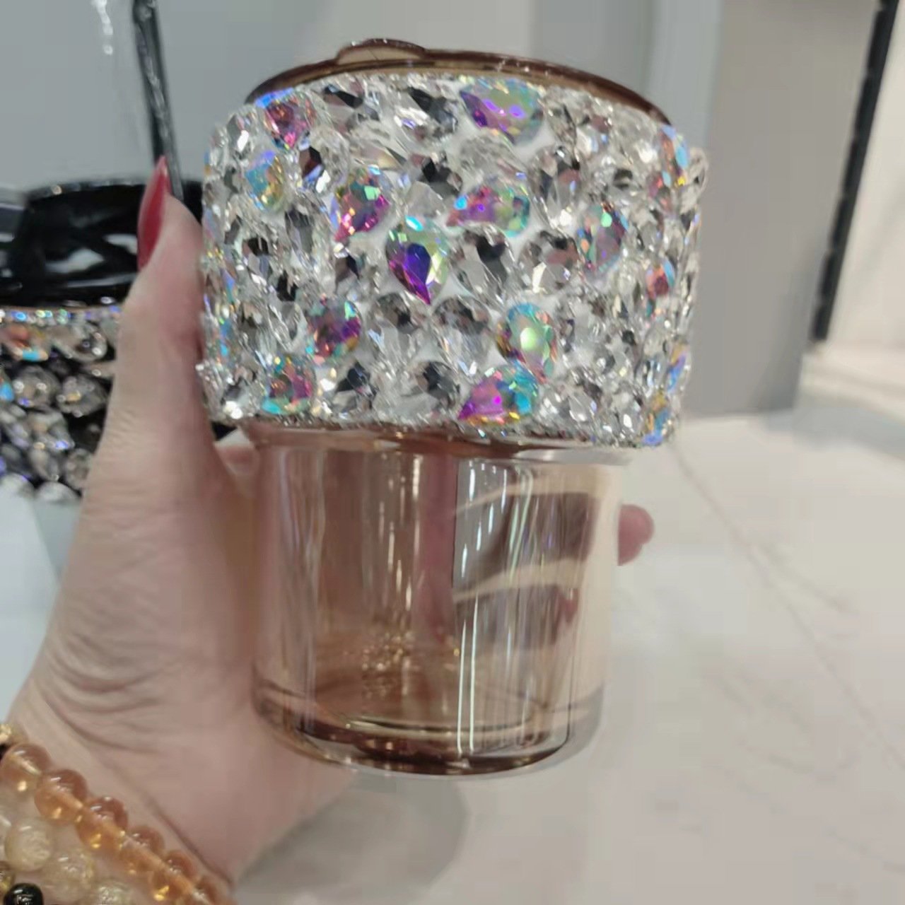 Seaygift 2023 New creative portable diamond studded glass water bottle bling rhinestone glitter water bottle tumbler cup