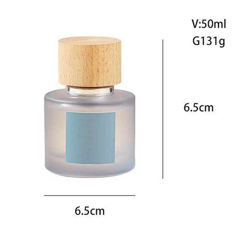 Smoky green red blue frosted vintage 50ml spray perfume bottle empty round glass bottles for perfume with wooden lid for women's