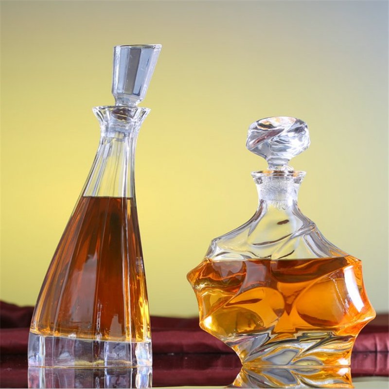 Upscale whiskey bottle 750ml diamond whiskey glass bottle 500ml for sale