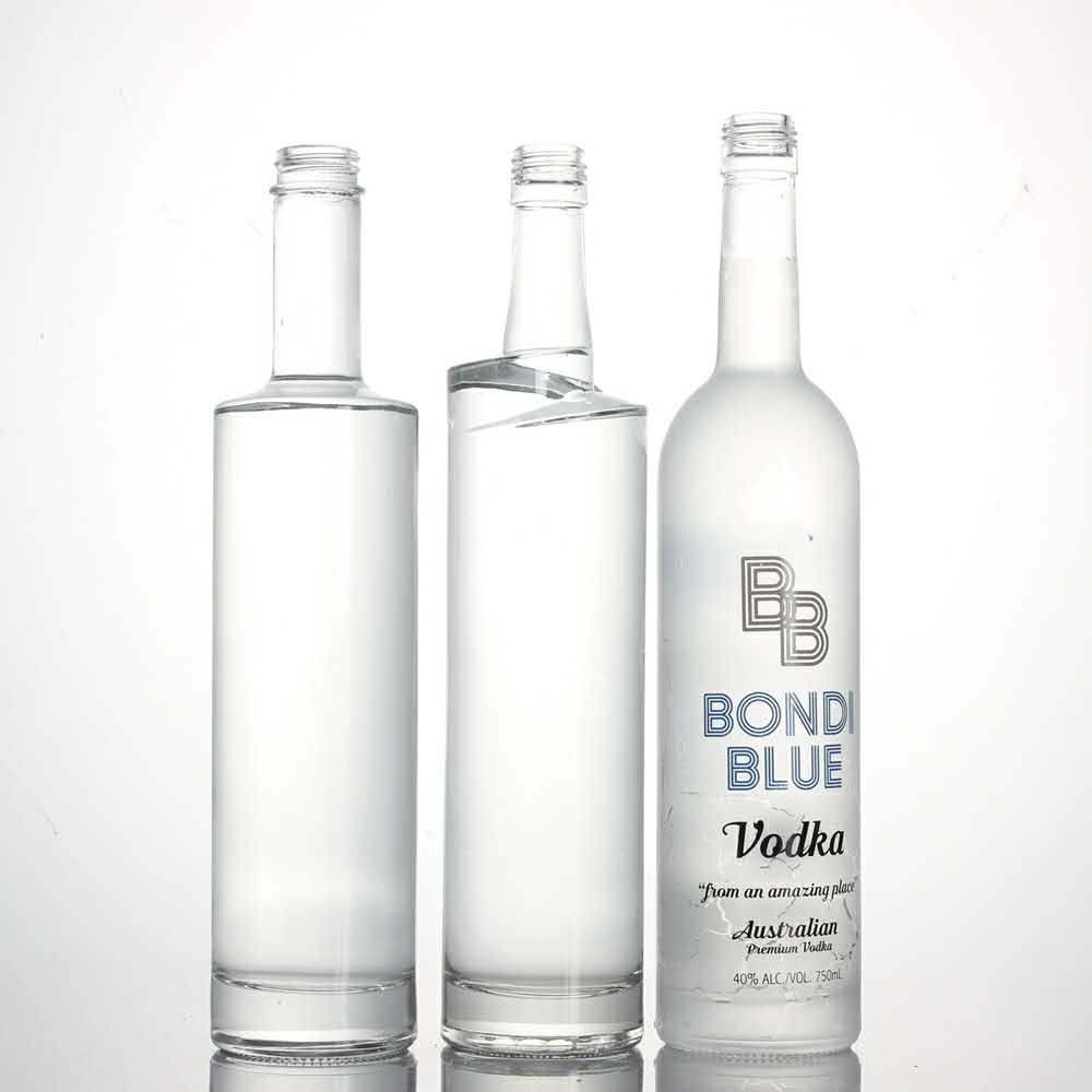 500 ml 700 ml 750 ml standard transparent super extra flint liquor spirits vodka gin glass bottle with cork stopper