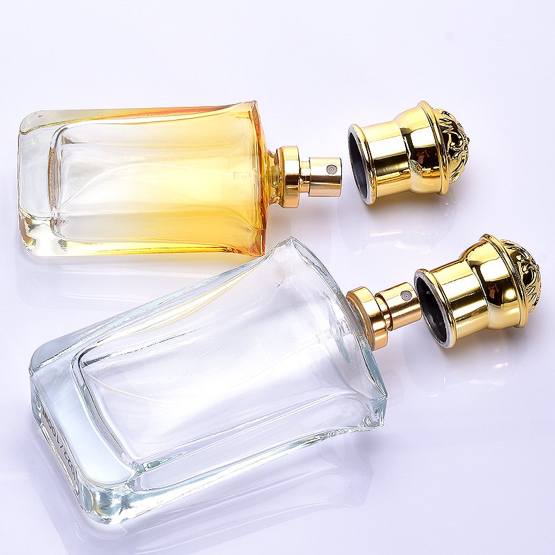 Wholesale spot perfume dispenser delicate thick bottomed glass bottle bayonet cosmetic spray empty bottle