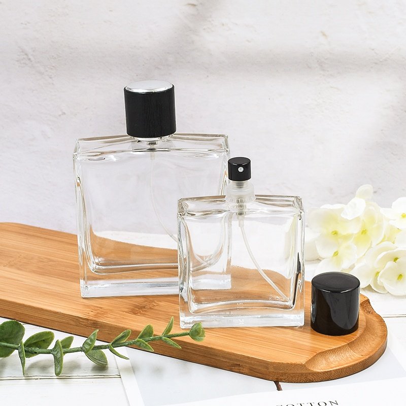 Factory direct sale 50ml 100ml luxury empty transparent square cosmetic bottle perfume glass bottle with pump sprayer