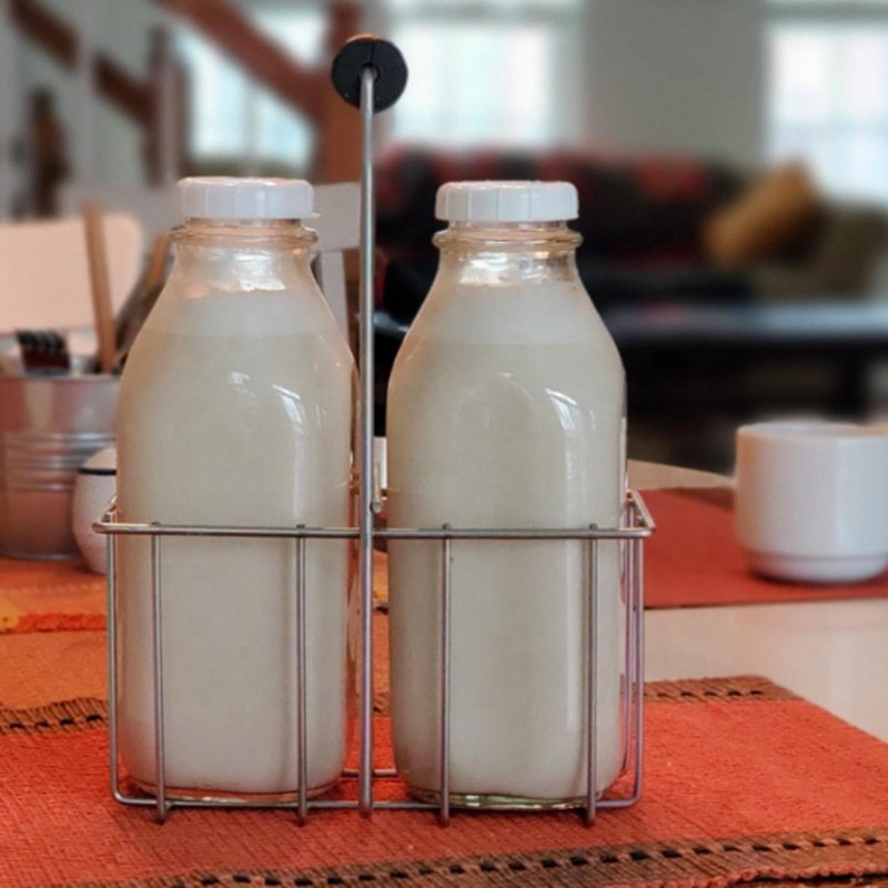 AMZ Hot Selling 32oz Glass Bottles BPA Free Reusable Glass Storage Bottles for Juice Milk Beverage