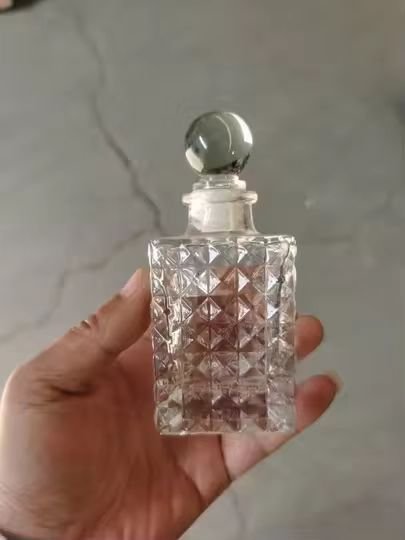 New Design Decorative 100ml Aromatherapy Bottle Clear Reed Room Diffuser Glass Bottle with Cap