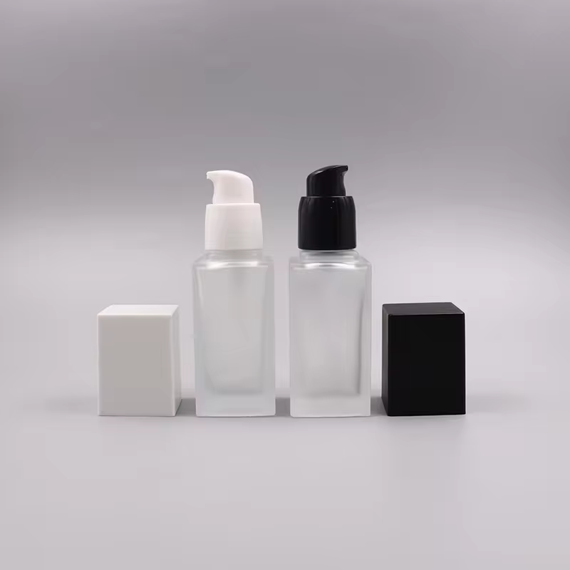 Travel Size Lotion Cosmetic Bottle 15Ml 30Ml Frosted Transparent Liquid Foundation Glass Bottle