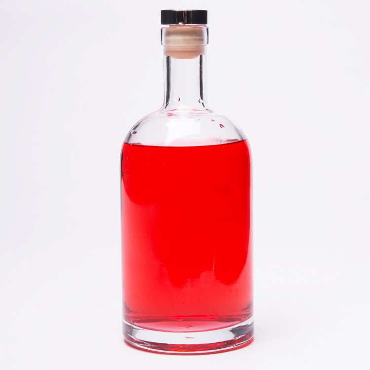 750ml Round Vodka Glass Bottle Elegant Glass Bottle Vodka Liquor 750ml thick Resistant Vodka With Cork