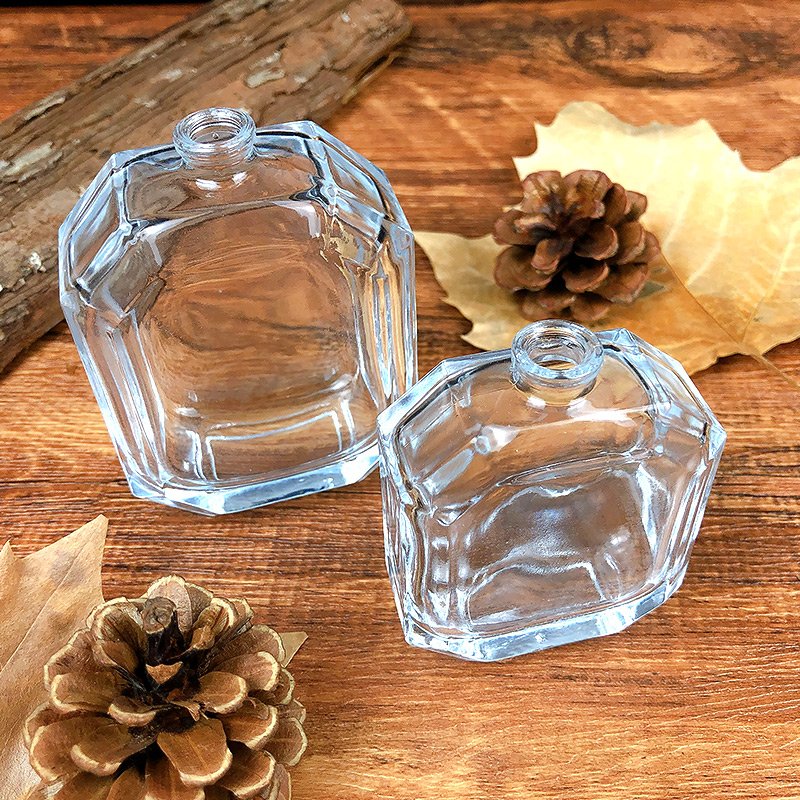 50ml 100ml Xuzhou Wholesale Luxury Fancy Empty Clear Glass Perfume Bottle