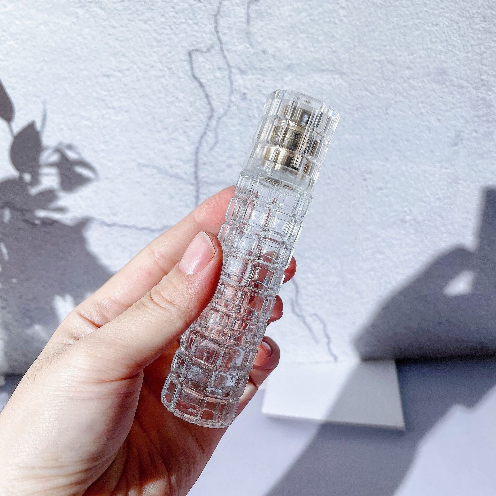 30ml Empty Transparent Perfume Glass Spray Bottle Perfume Container Packaging Tube Shape Glass Perfume Bottle with Sprayer