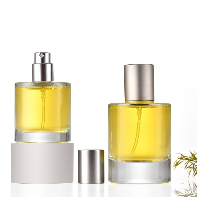 New Style 30ml Luxury Glass Perfume Bottle Cylinder Shape 50ml Clear Spray Glass Bottle With Wooden Lid