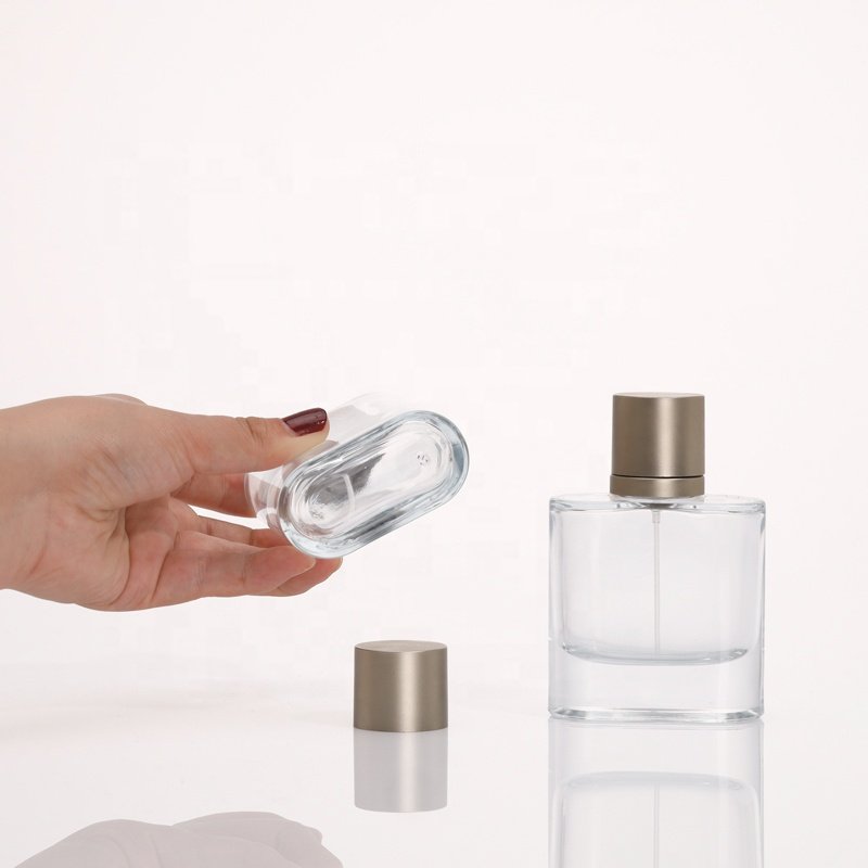 Luxury 30ml Wholesale Flat Perfume Glass Bottles with Pump Sprayer&Lid Accept Screen Printing Design