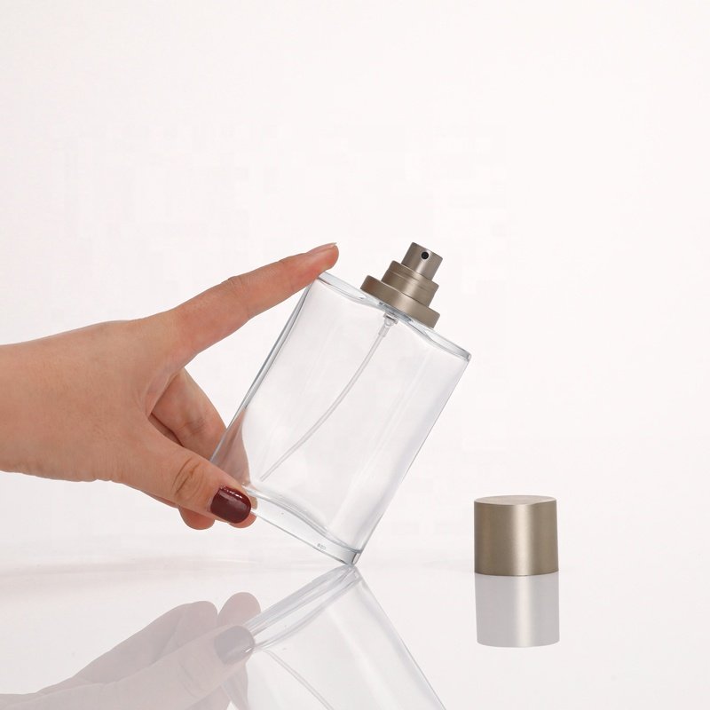 Luxury 30ml Wholesale Flat Perfume Glass Bottles with Pump Sprayer&Lid Accept Screen Printing Design
