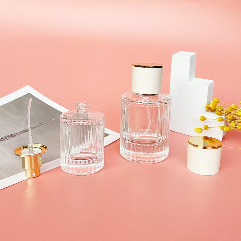 Luxury 50ml Empty Refillable Transparent Glass Bottle with Black lids and White lids for Cosmetic Packaging Available