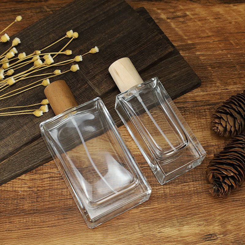 Wholesale hot selling 30ml 50ml 100ml empty Custom Logo rectangle glass perfume packing bottles With Box
