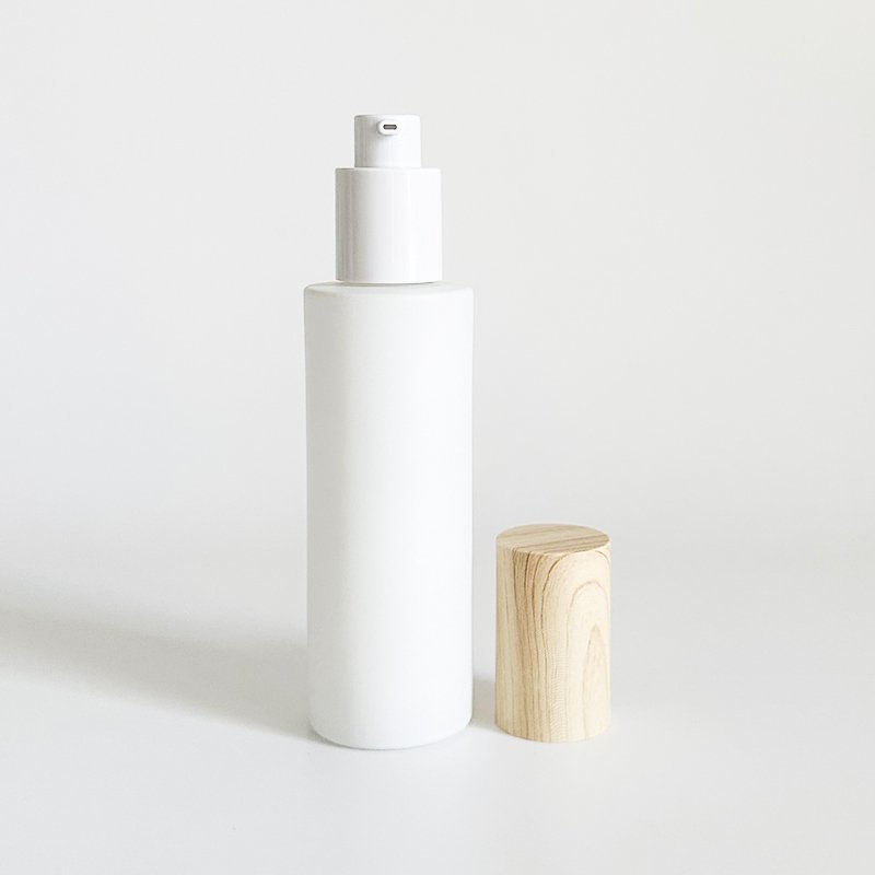 Round Lotion Pump Spray Emulsion Skincare Body Moisturizing Oil Glass Bottle And Jar Set With Wood Grain Lid