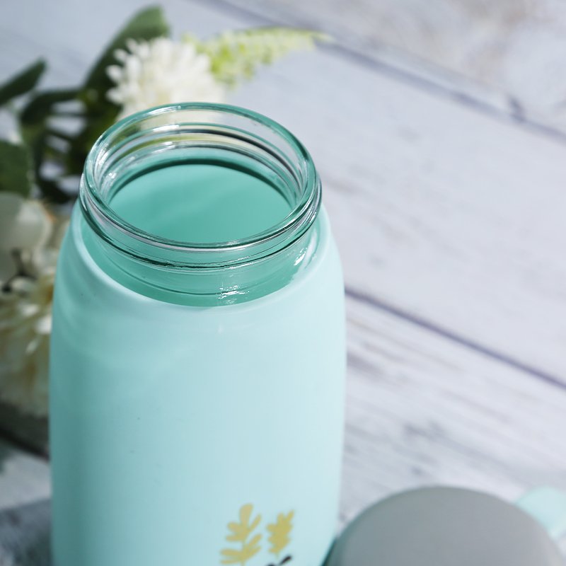 Durable Insulated glass Bottle for Outdoor Enthusiasts