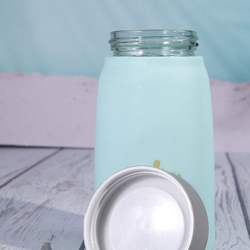 Durable Insulated glass Bottle for Outdoor Enthusiasts
