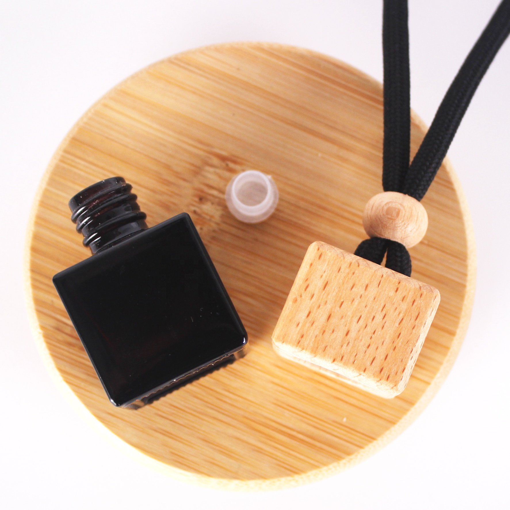 8ml Factory Price Square Wooden Beech Cap Black Hanging String Empty Perfume Container Car Diffuser Air Freshener Glass Bottle