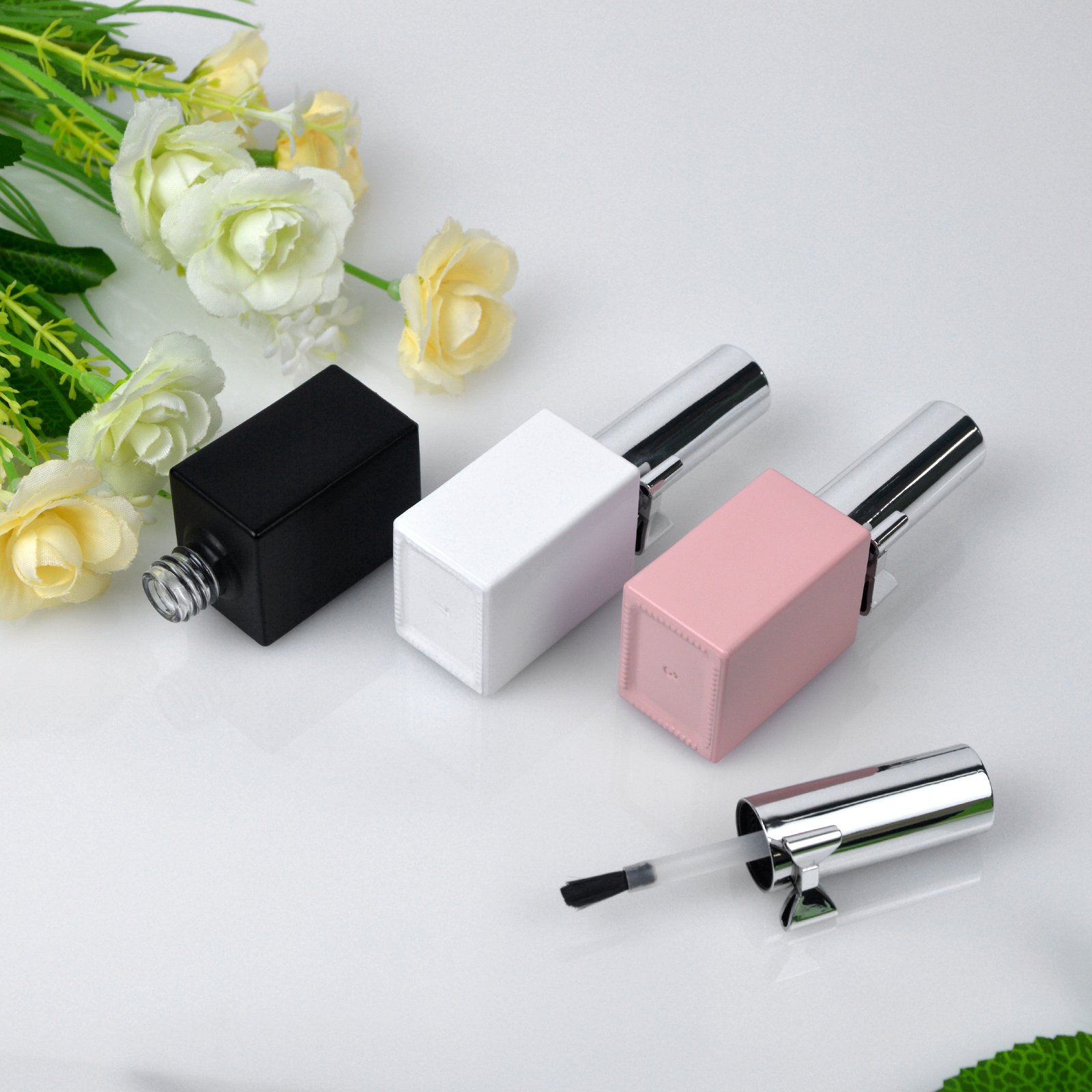 Luxury Factory Customize OEM Design Fancy Unique Bow Tie 15ml Square Empty Uv Gel Nail Polish Glass Bottle With Caps And Brush