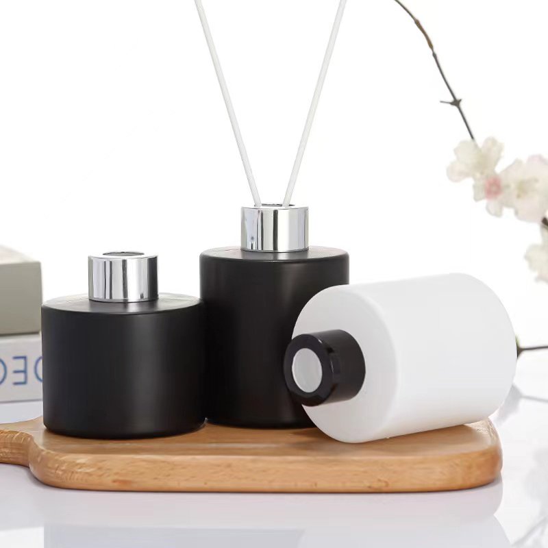Best Scent Diffuser Refillable Perfume Atomiser Reed Aromatherapy Roller Bottle 120Ml Matte Black Diffuser Bottle